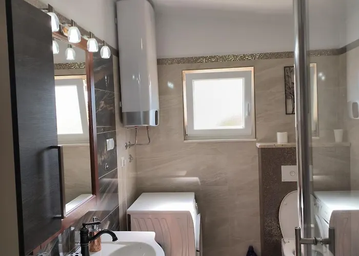 Merica * Τρογκίρ