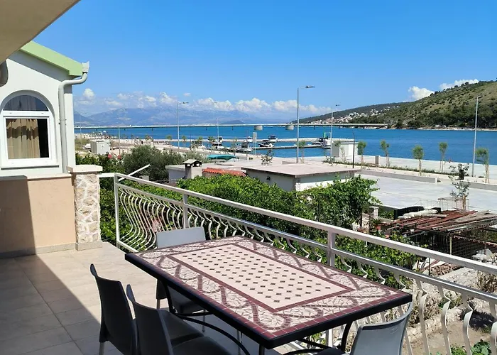 Merica Вилла Трогир